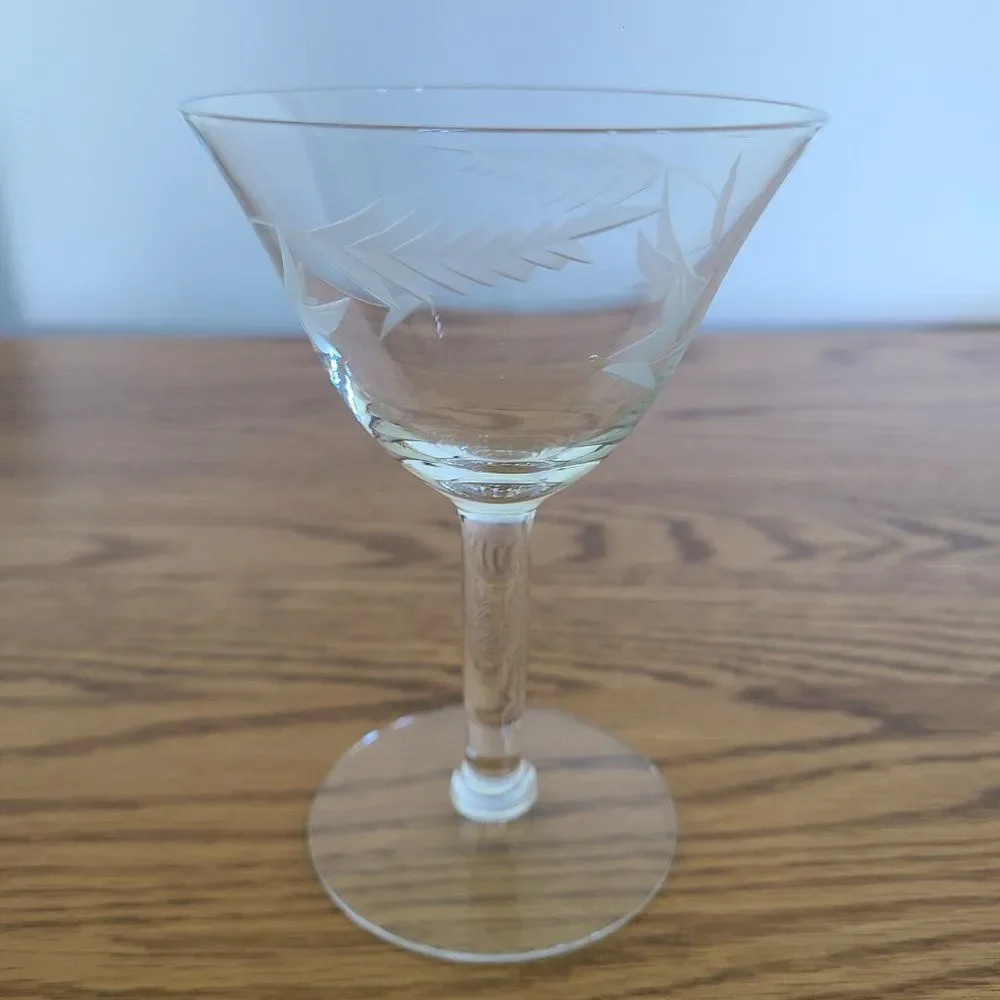 Unbranded vintage etched